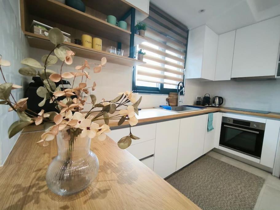Floral Home 2 - 1St Floor Apt With Private Parking! Athen Exterior foto